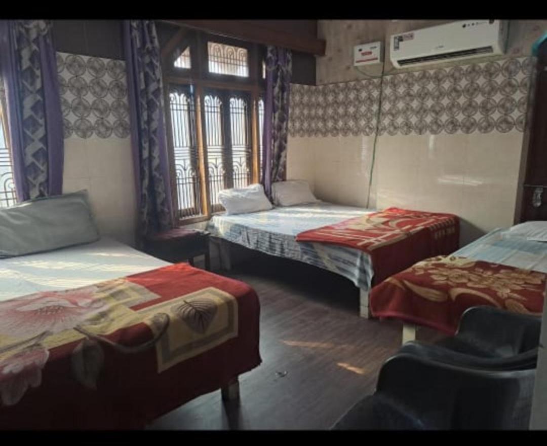 ורנאסי Kashi Annapurna Guest House חדר תמונה