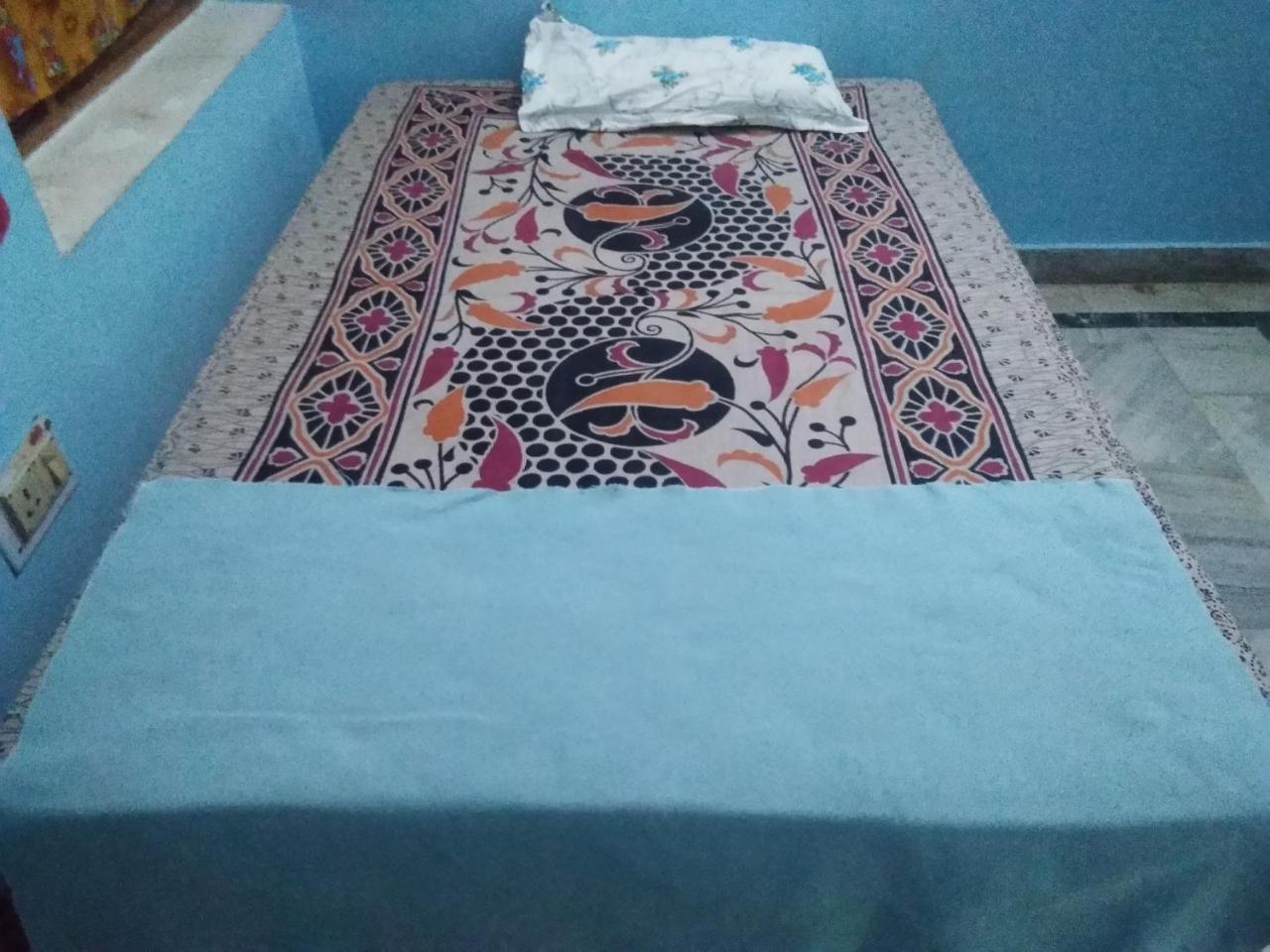 ורנאסי Kashi Annapurna Guest House מראה חיצוני תמונה