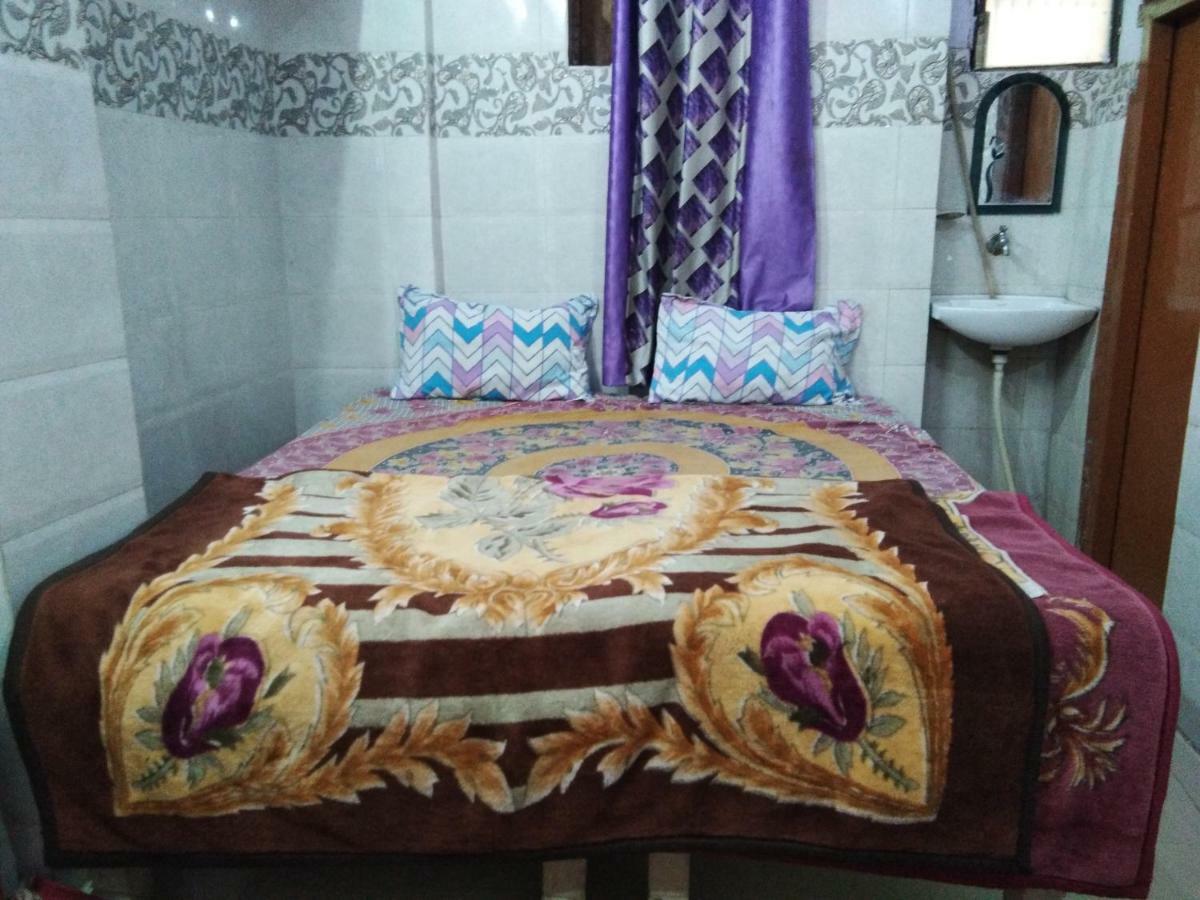 ורנאסי Kashi Annapurna Guest House מראה חיצוני תמונה
